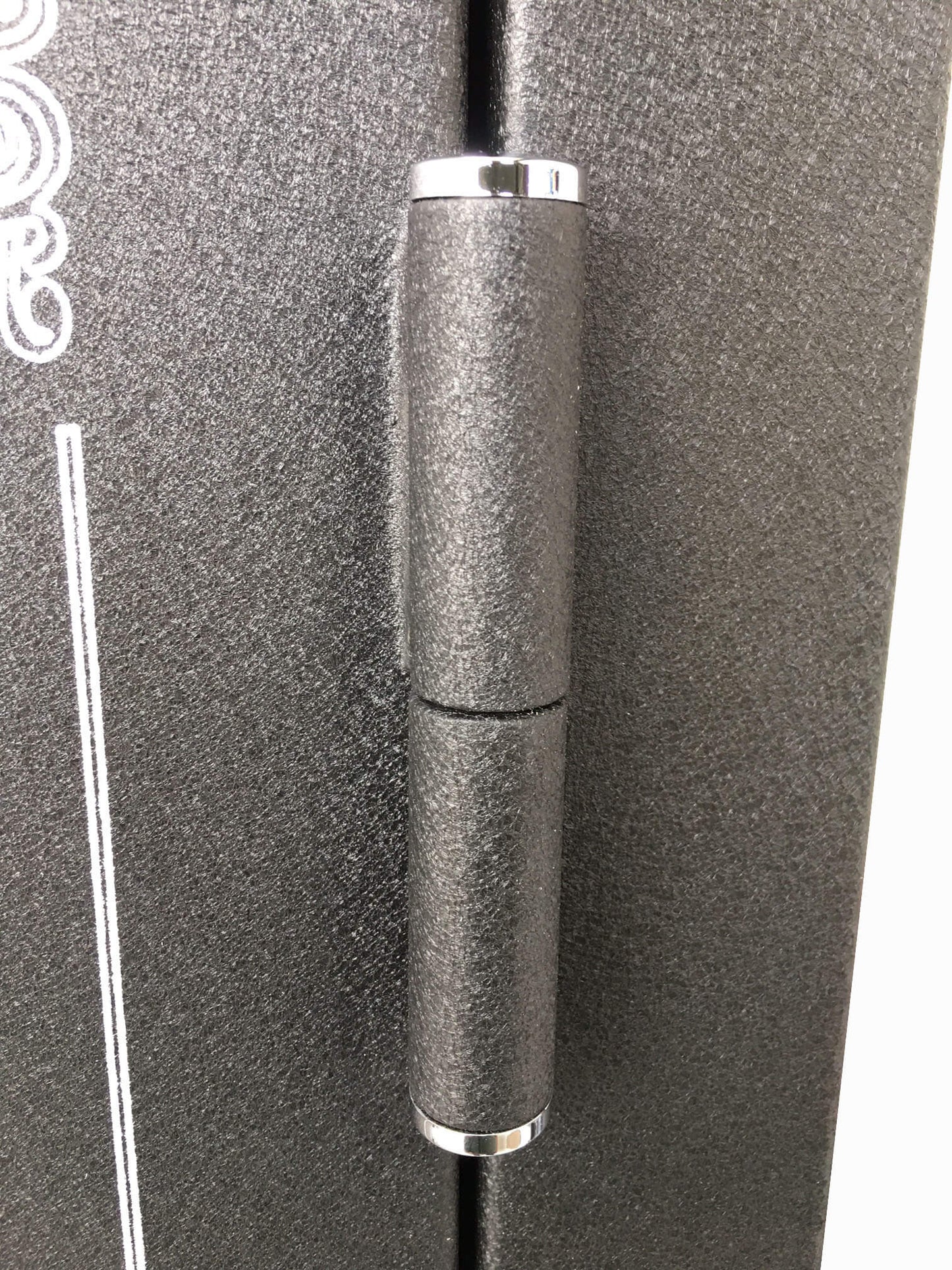 Heavy duty hinges with chrome caps